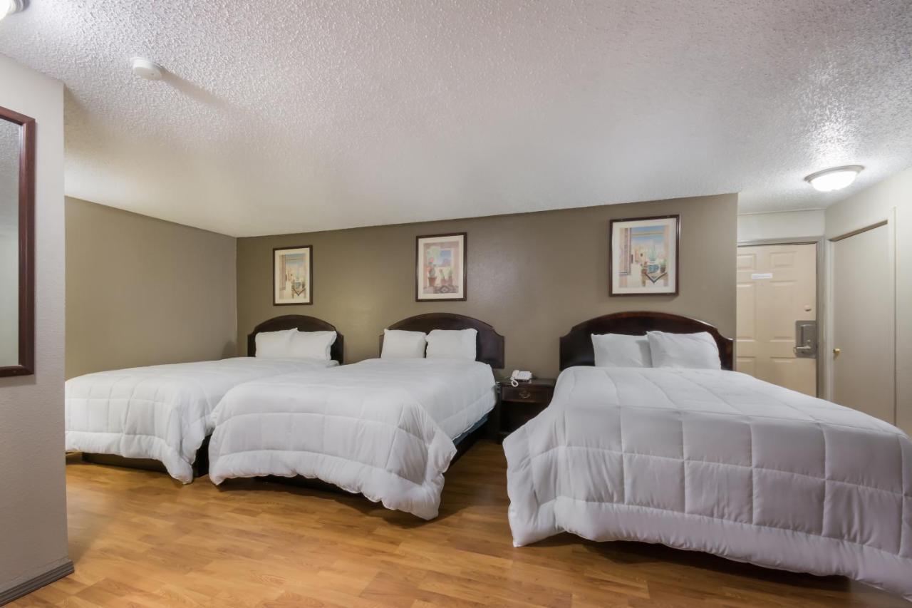 Americas Best Value Inn Woodward At 8Th St Екстериор снимка